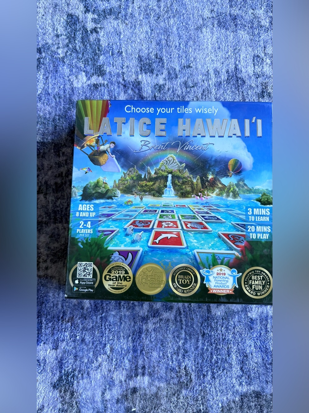 Latice Hawaii. Table game